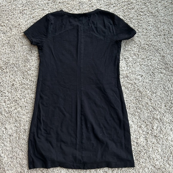 Old Navy, black T-shirt, dress, size XS petite - Picture 5 of 6